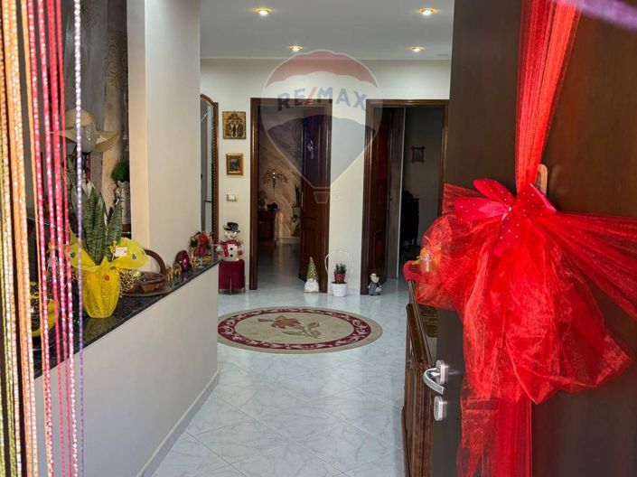 Image No.41-5 Bed Villa for sale