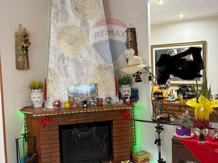 Image No.45-5 Bed Villa for sale