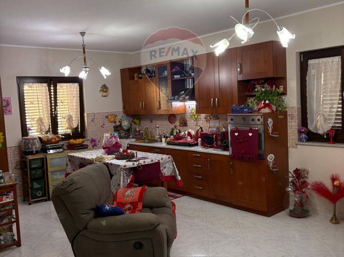 Image No.8-5 Bed Villa for sale