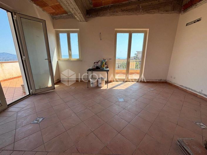 Image No.11-Appartement de 2 chambres à vendre à Forza d'Agrò