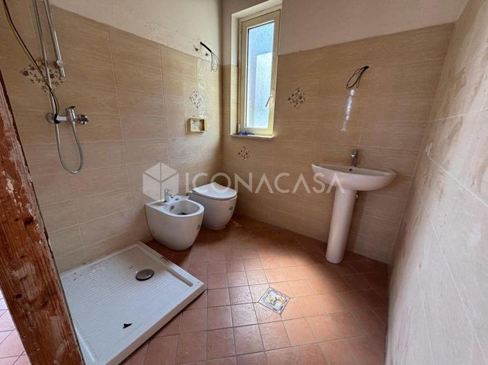 Image No.17-Appartement de 2 chambres à vendre à Forza d'Agrò