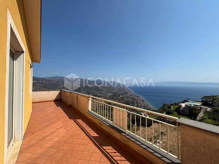 Image No.25-Appartement de 2 chambres à vendre à Forza d'Agrò