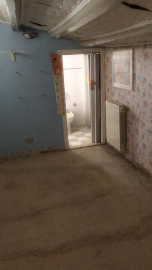 Image No.5-2 Bed House for sale