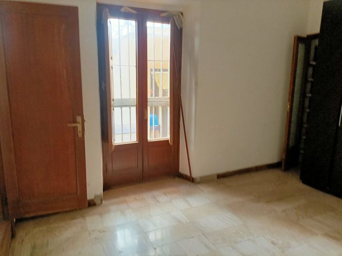 Image No.18-3 Bed Apartment for sale