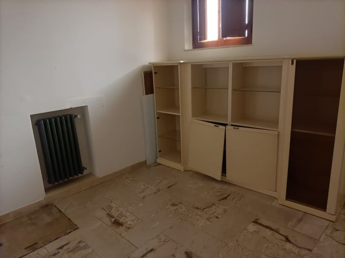 Image No.28-3 Bed Apartment for sale