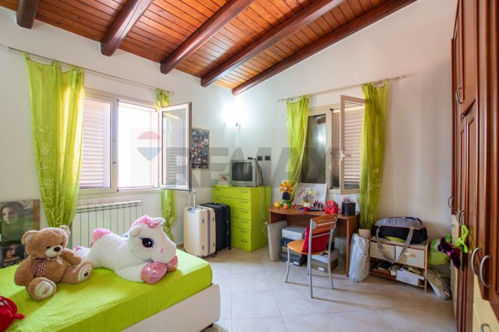 Image No.13-3 Bed Villa for sale