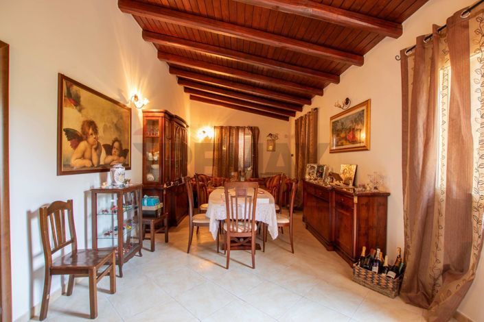 Image No.17-3 Bed Villa for sale