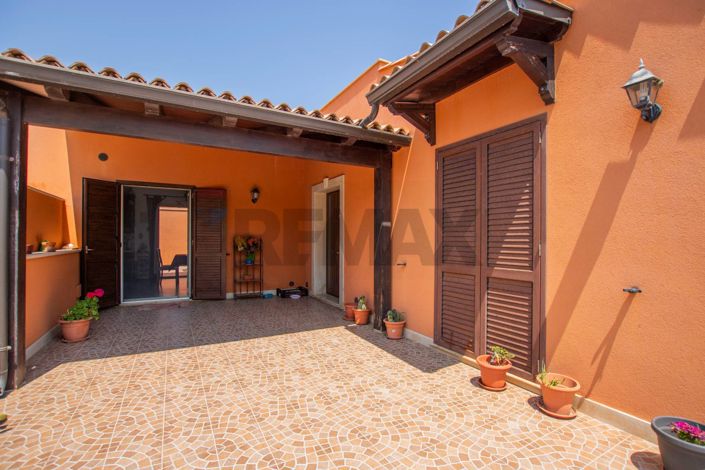 Image No.23-3 Bed Villa for sale