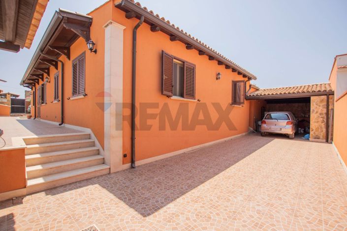 Image No.31-3 Bed Villa for sale