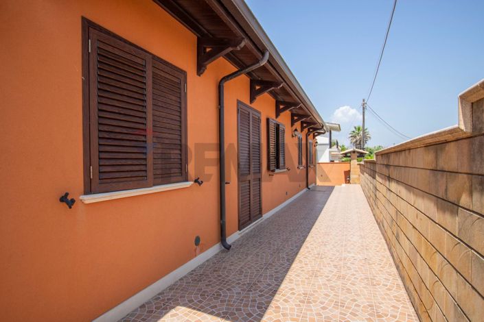 Image No.32-3 Bed Villa for sale