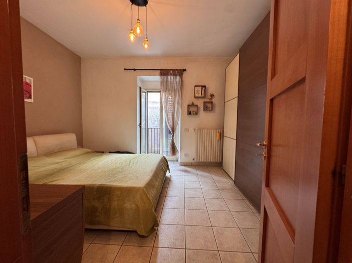 Image No.11-2 Bed House for sale