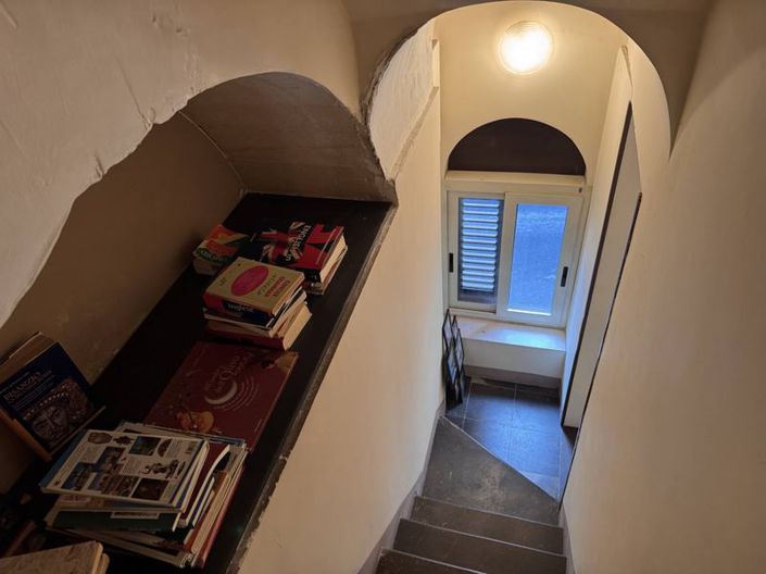 Image No.26-2 Bed House for sale