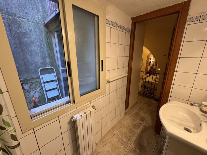 Image No.41-2 Bed House for sale