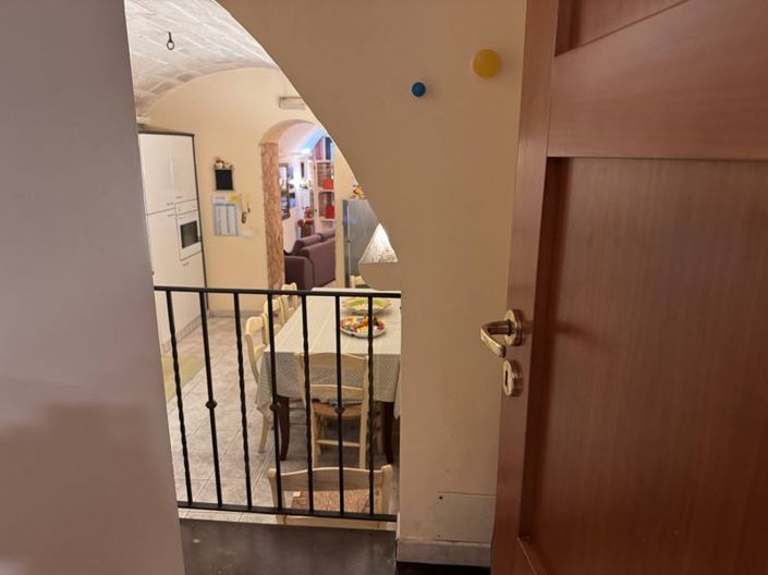 Image No.42-2 Bed House for sale