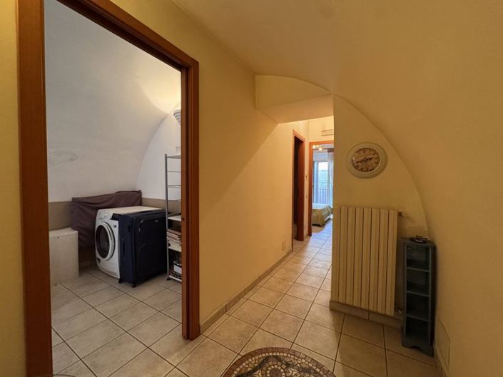 Image No.45-2 Bed House for sale