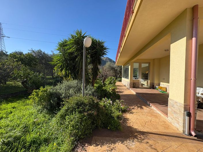 Image No.43-2 Bed Villa for sale
