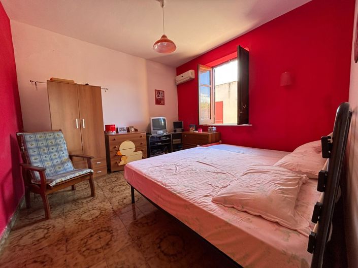 Image No.12-6 Bed Villa for sale