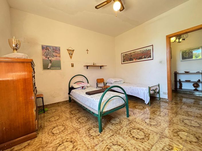 Image No.20-6 Bed Villa for sale