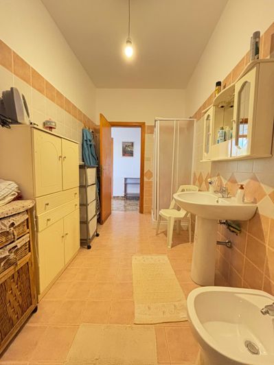 Image No.22-6 Bed Villa for sale