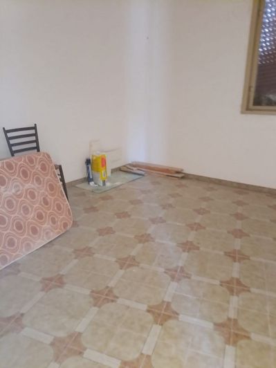 Image No.12-2 Bed House for sale