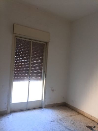 Image No.25-2 Bed House for sale