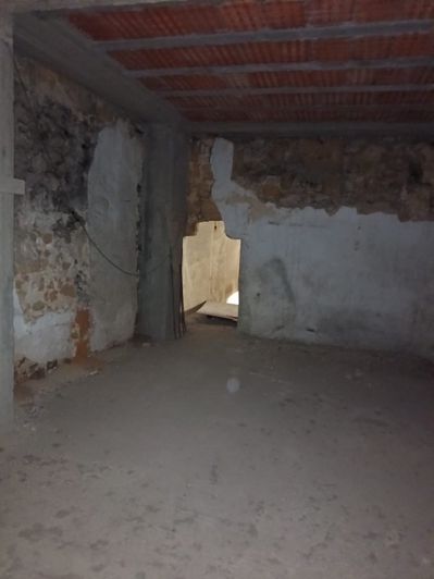 Image No.41-2 Bed House for sale