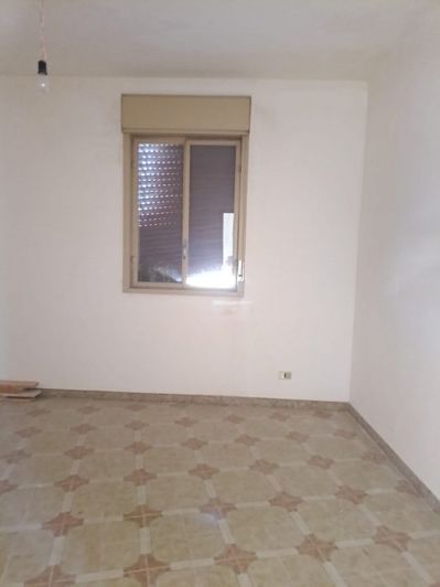 Image No.5-2 Bed House for sale