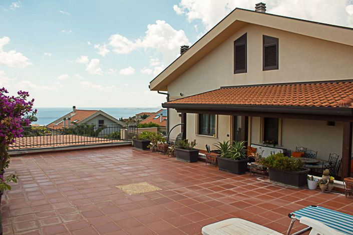 Image No.2-Villa de 5 chambres à vendre à Messina