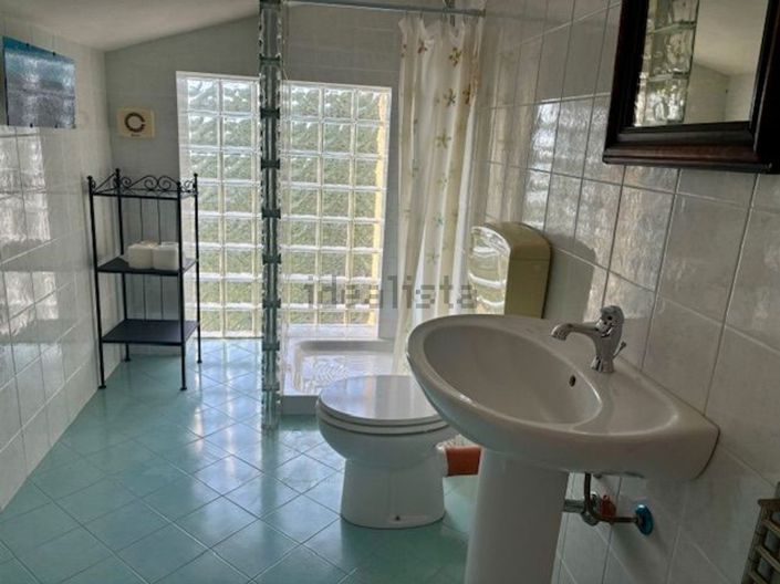 Image No.29-3 Bed Villa for sale