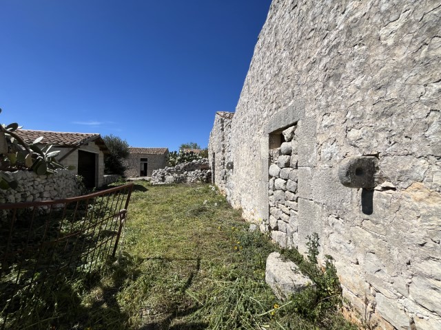 Image No.8-Propriété de 5 chambres à vendre à Modica