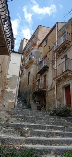 Image No.23-Maison de 3 chambres à vendre à Caltagirone