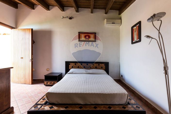 Image No.13-Villa de 5 chambres à vendre à Cinisi