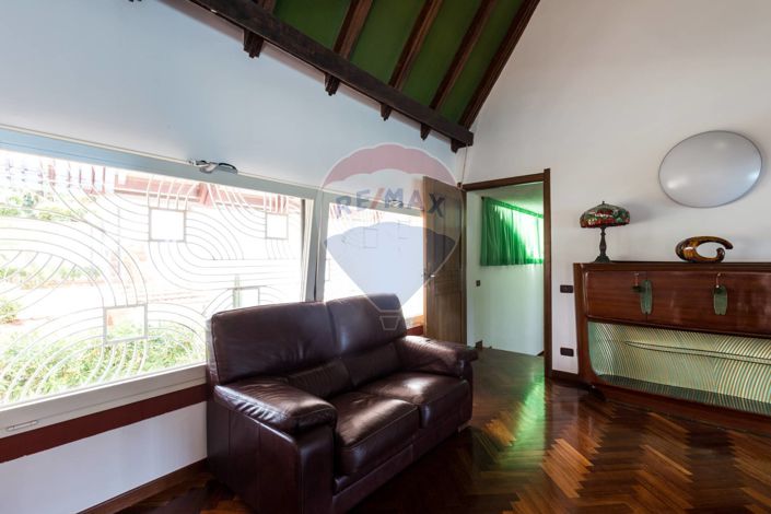 Image No.6-Villa de 5 chambres à vendre à Cinisi