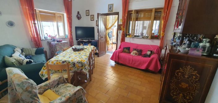 Image No.10-3 Bed Property for sale