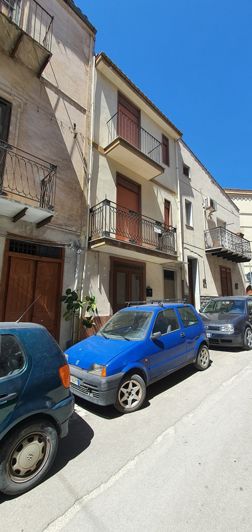 Image No.2-Maison de 3 chambres à vendre à Palermo