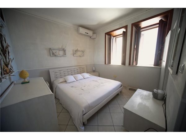 Image No.7-Propriété de 5 chambres à vendre à Siracusa