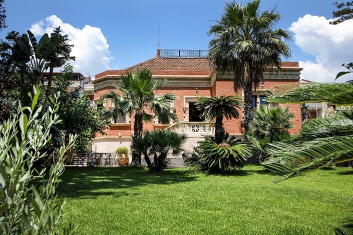 Image No.2-4 Bed Villa for sale