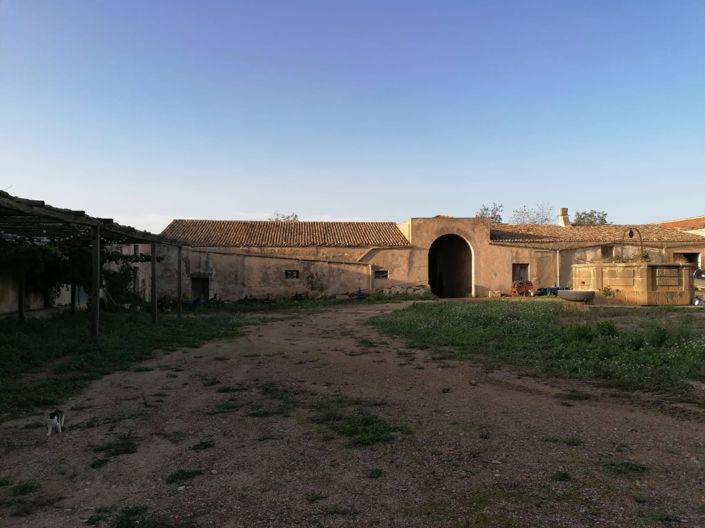 Image No.10-Propriété de 46 chambres à vendre à Alcamo