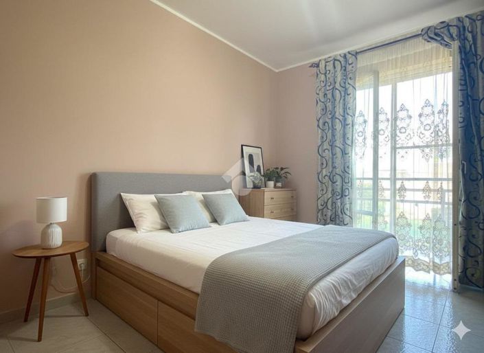 Image No.11-3 Bed House for sale