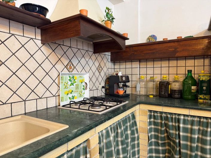 Image No.17-3 Bed House for sale