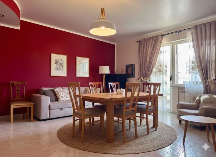 Image No.5-3 Bed House for sale