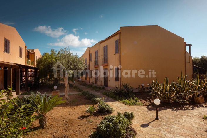 Image No.2-Appartement de 10 chambres à vendre à Marsala