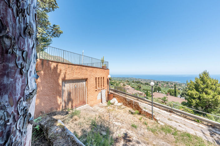 Image No.26-2 Bed Villa for sale