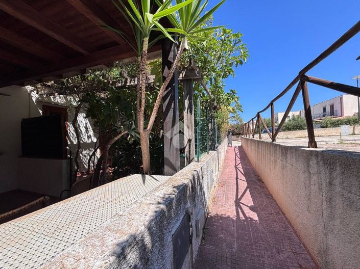 Image No.16-2 Bed Villa for sale