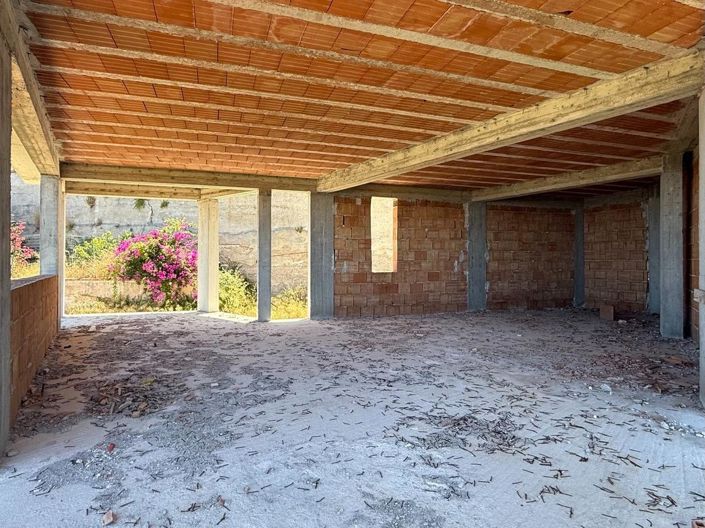 Image No.10-3 Bed Villa for sale