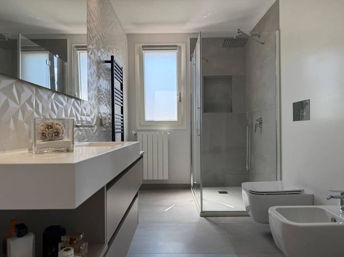 Image No.10-3 Bed Apartment for sale