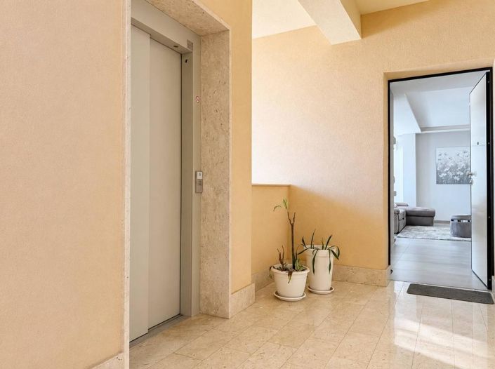 Image No.15-3 Bed Apartment for sale