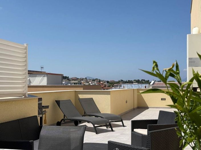 Image No.19-3 Bed Apartment for sale