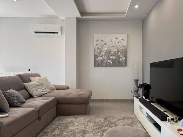 Image No.3-3 Bed Apartment for sale