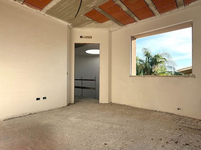 Image No.8-3 Bed Villa for sale